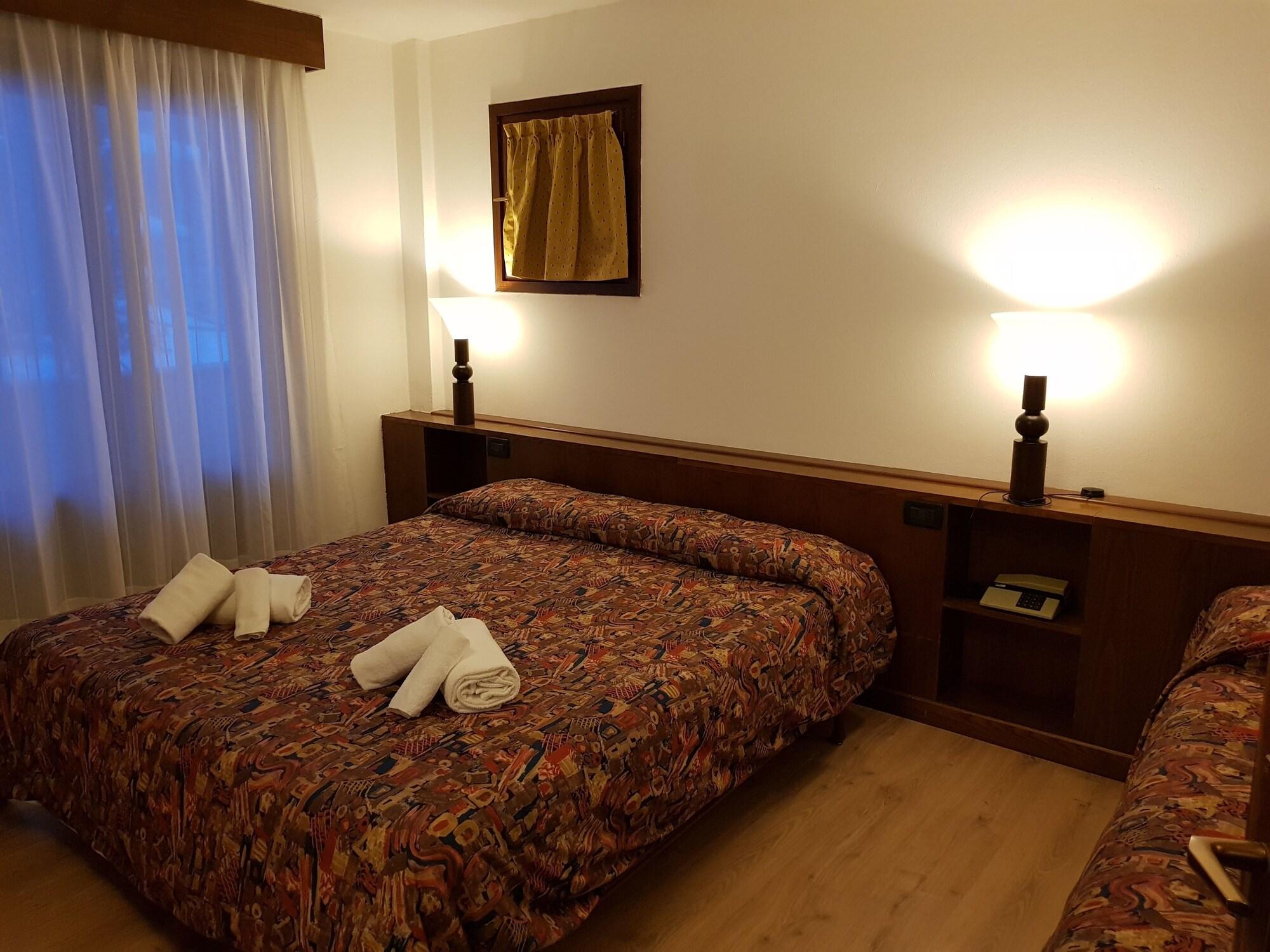 Hotel Alle Tre Baite Santa Caterina Valfurva Exterior foto