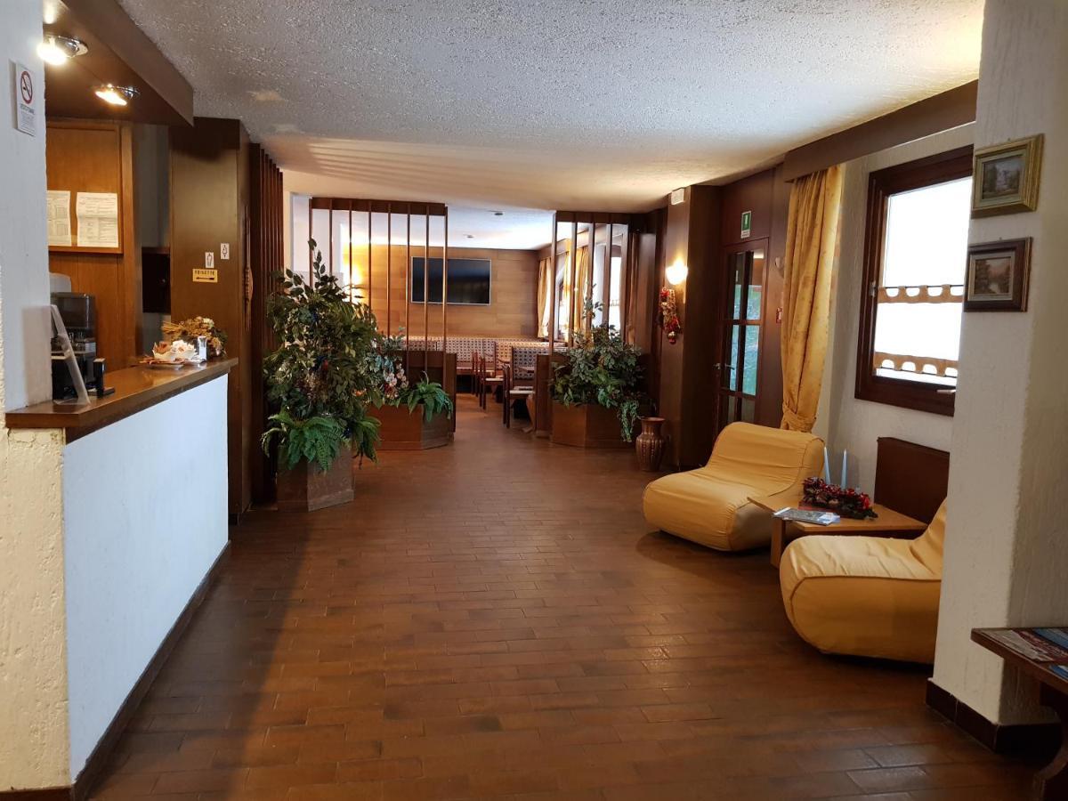 Hotel Alle Tre Baite Santa Caterina Valfurva Exterior foto
